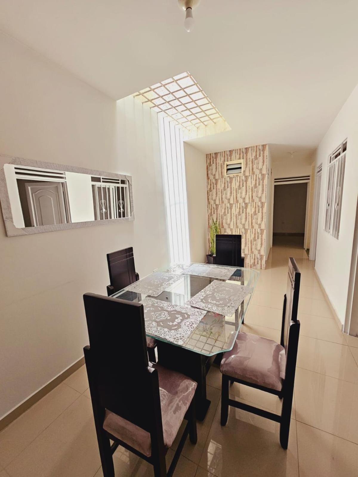 Apartment Comodo *